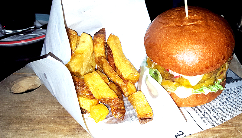 Clayhills Gastro Burger - Travel with Mia - Tallinn Estonia