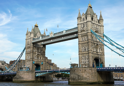 London Bridge - Travel with Mia