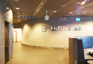Lufthansa Business Class Lounge Frankfurt - Travel with Mia - Sign